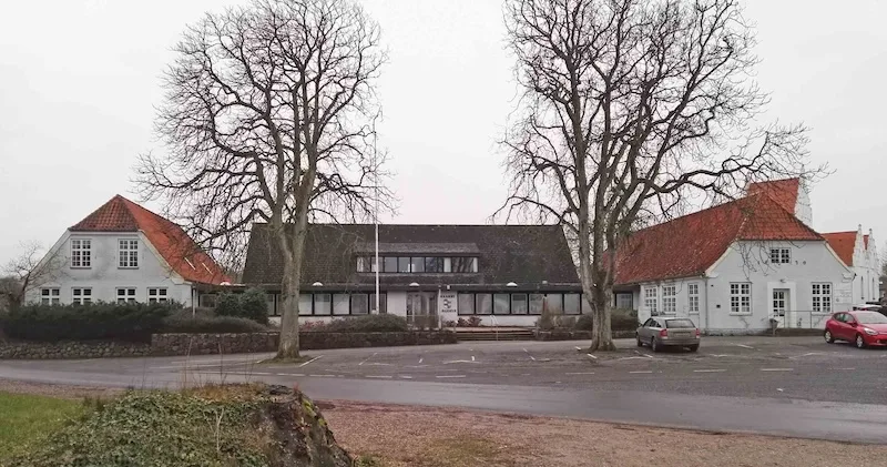 Hårby gardinbus